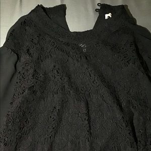 Lace front black top